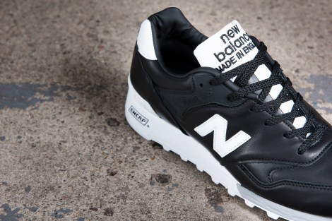 NB-Football-Packshot-577FB-laces